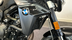 BMW F900 R
